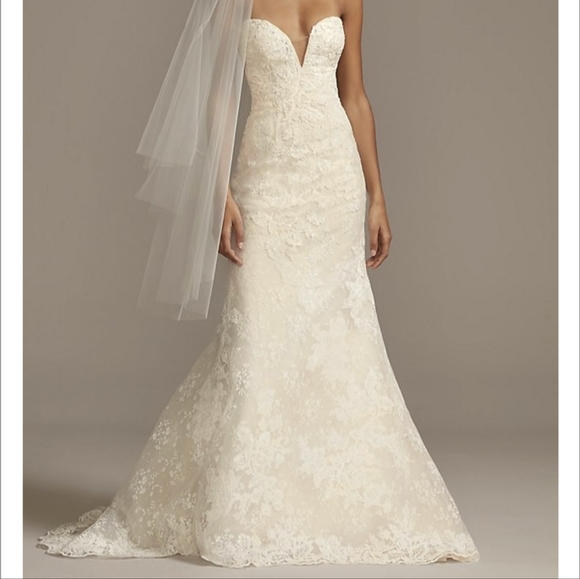 Oleg Cassani Wedding Gown/ Dress - Picture 4 of 6